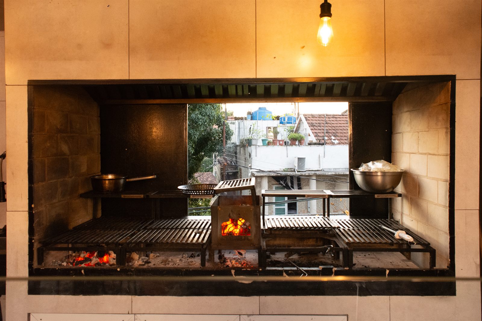 Brasa e grelha